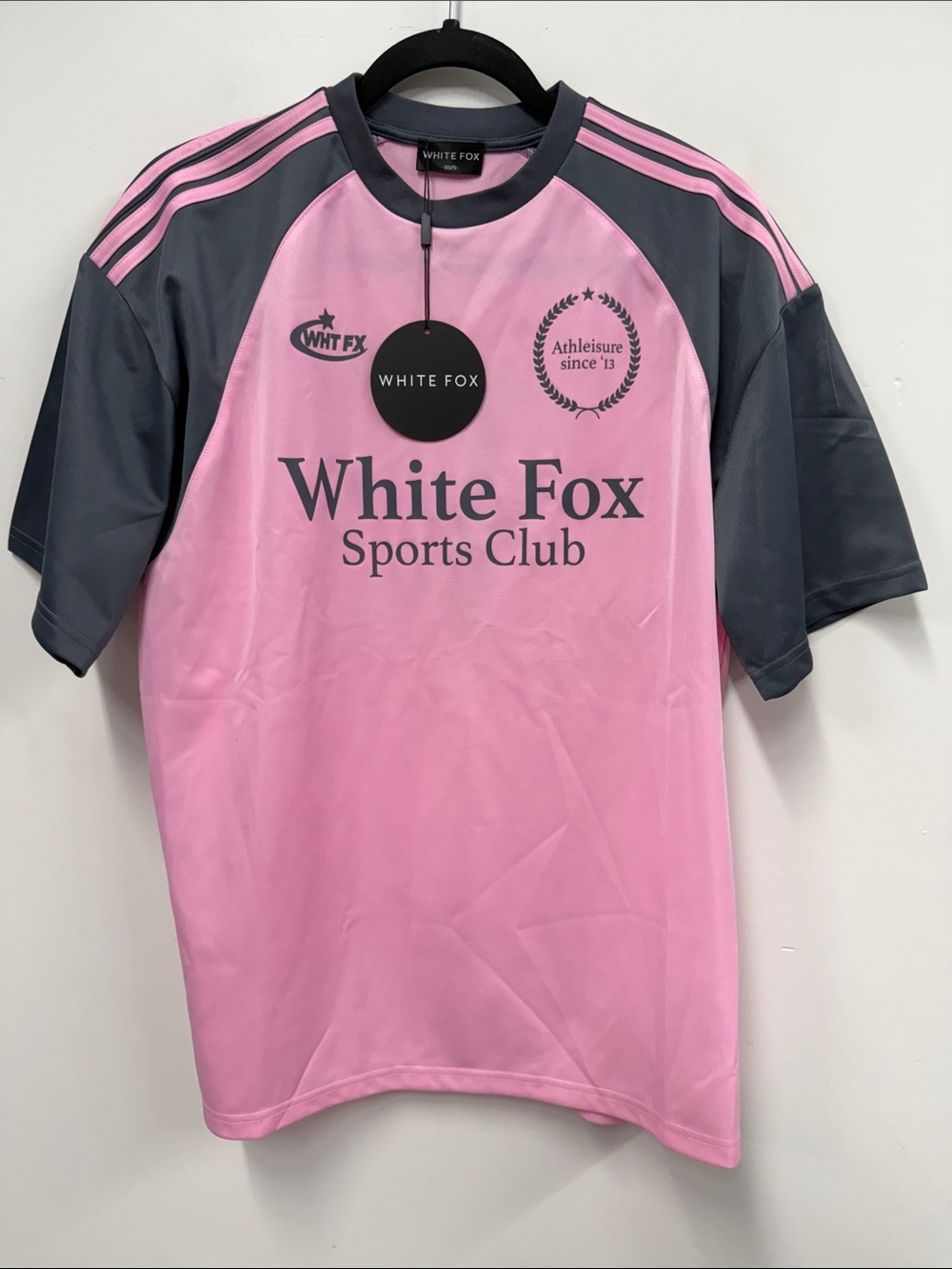 White Fox Boutique Pink and Gray Sports Club Tee new xs/s